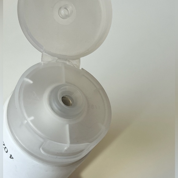 DERMA E Vitamin C cleansing paste - Picture 3 of 3